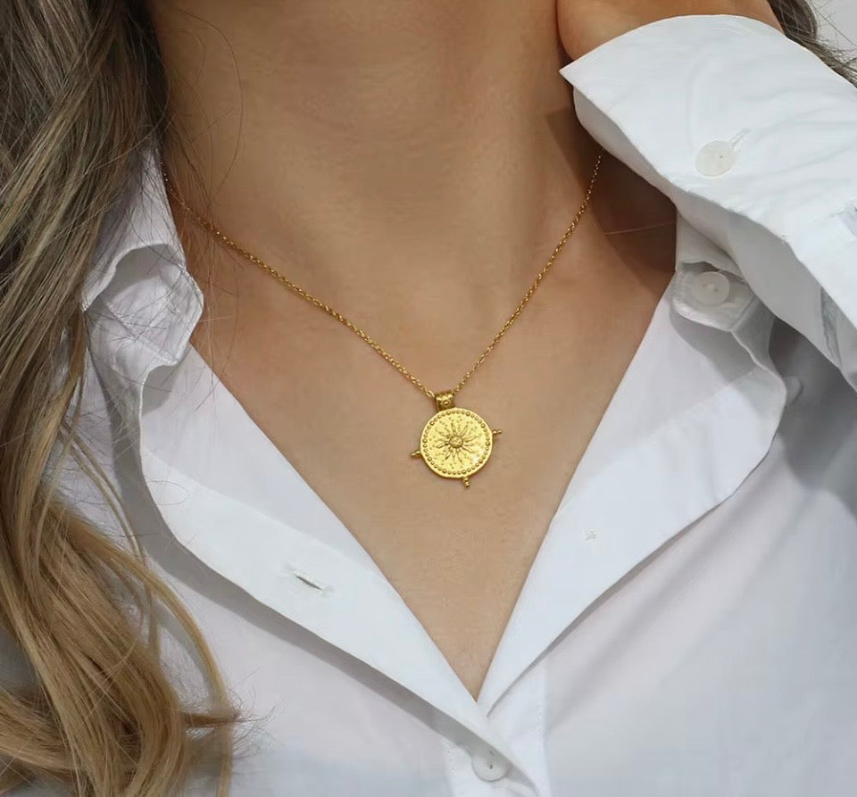 18k Gold Sun Compass Pendant Necklace