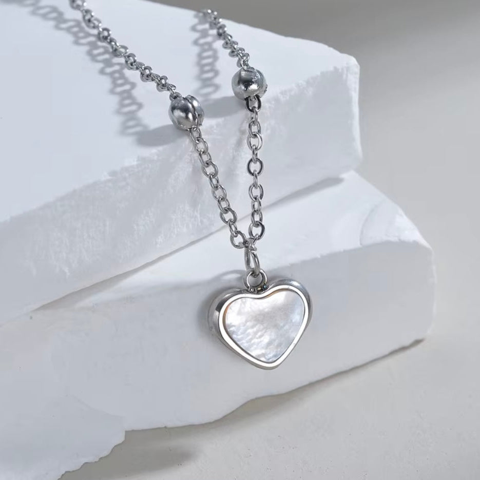 Shell Love Heart Necklace - Colour Silver