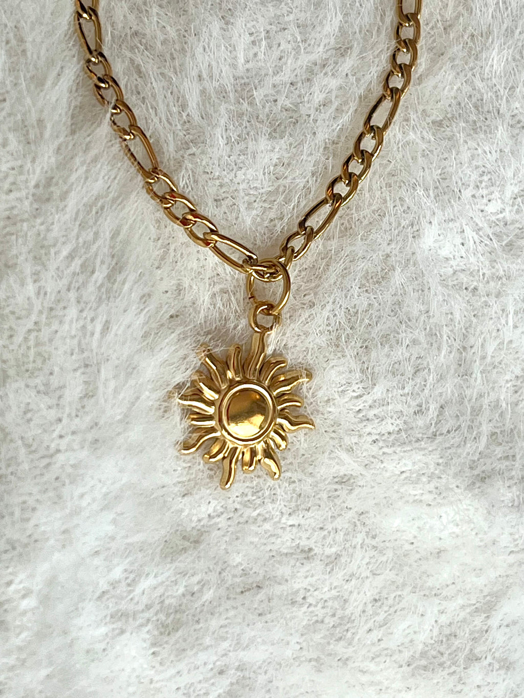 18K Gold Figaro Link Necklace
