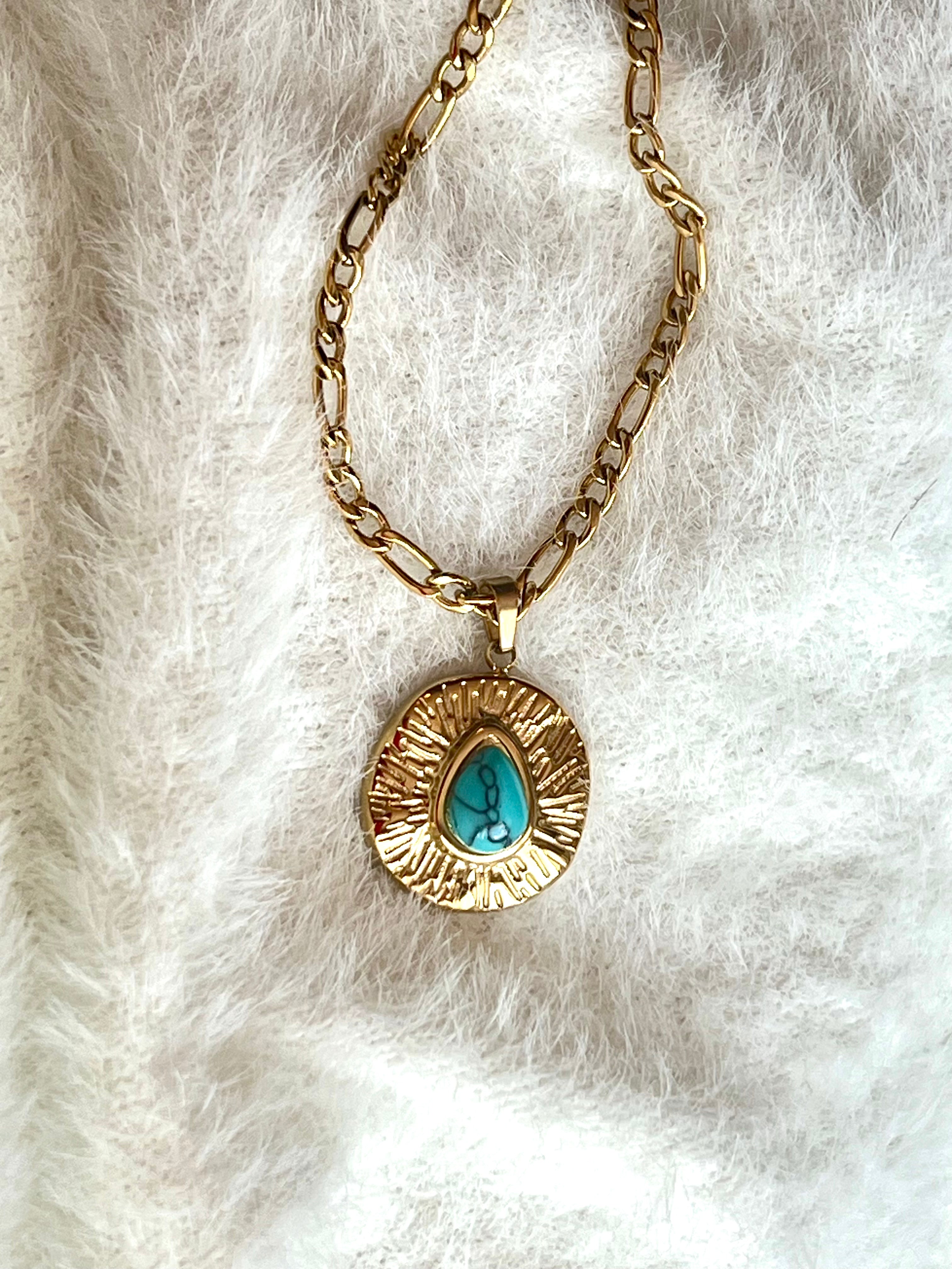 18K Gold Figaro Link Necklace