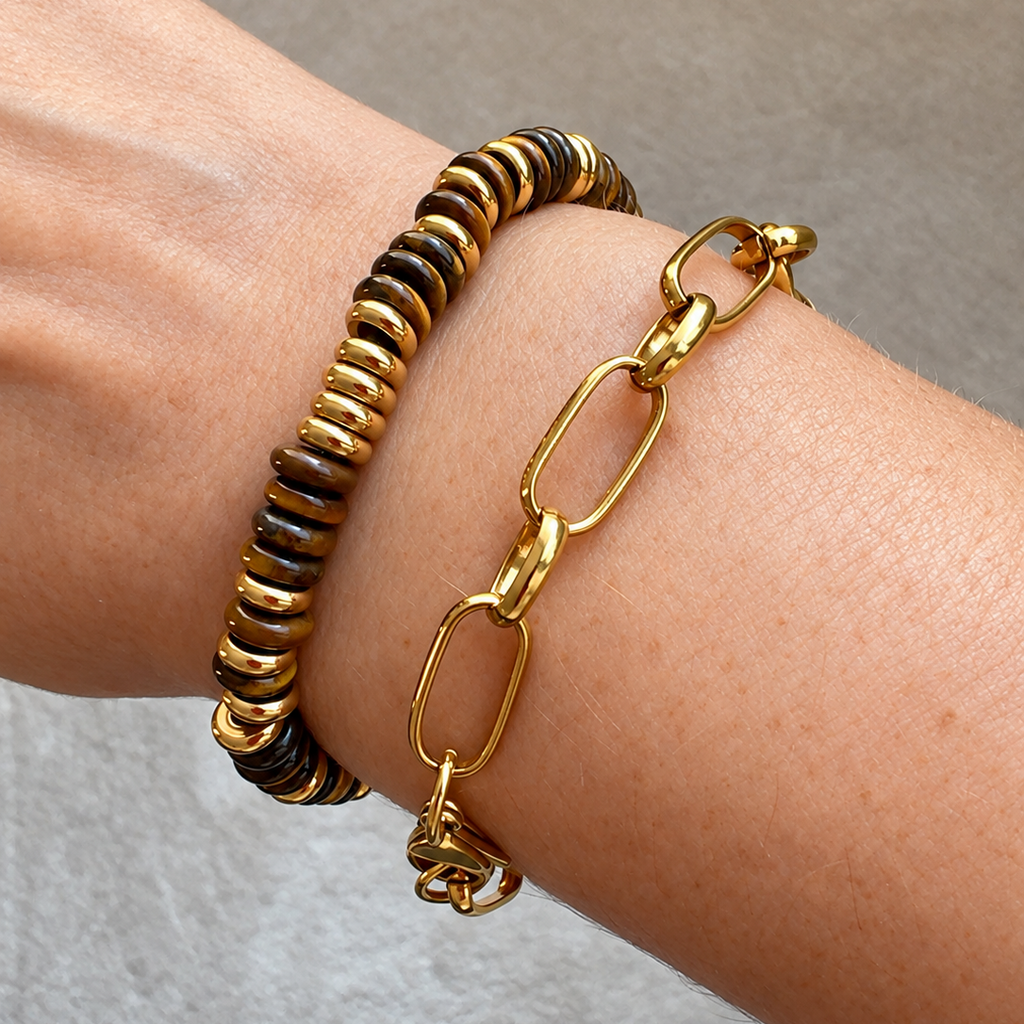 Oval Wide Loop Bracelet Gold