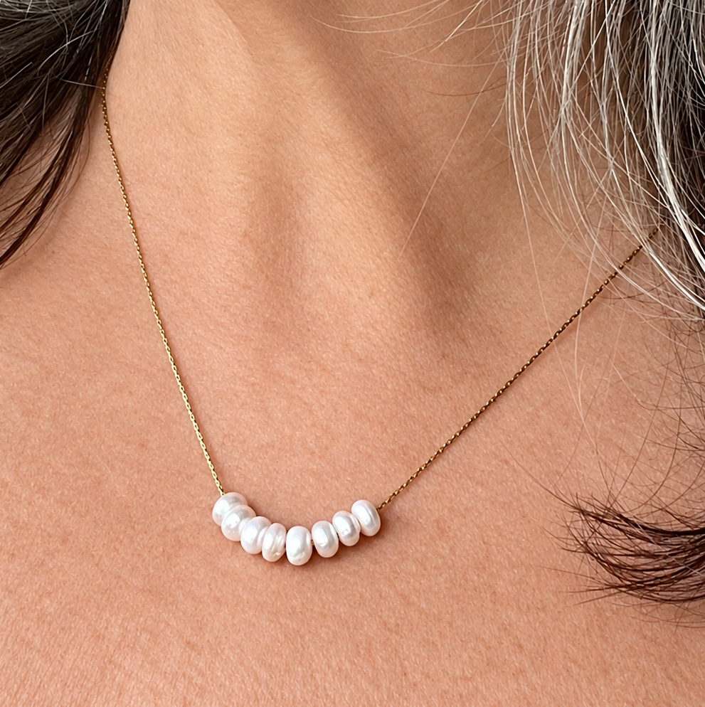 Loose Pearl & Gold Necklace