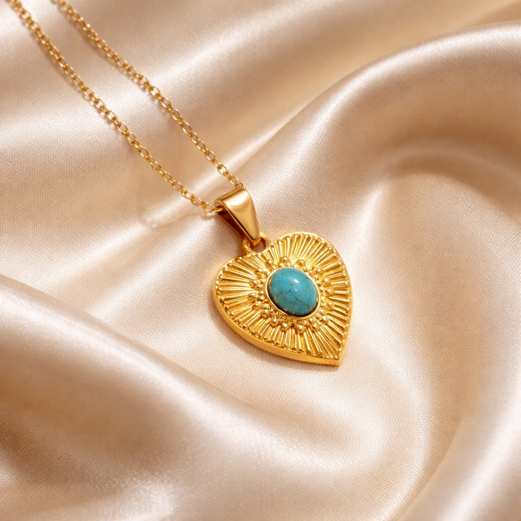 18K GOLD HEART AND TURQUOISE STONE PENDANT NECKLACE