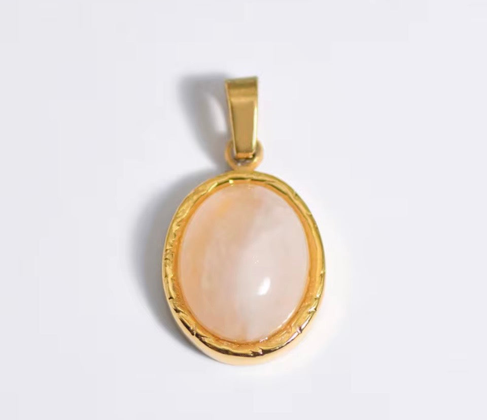 Charms & Pendants